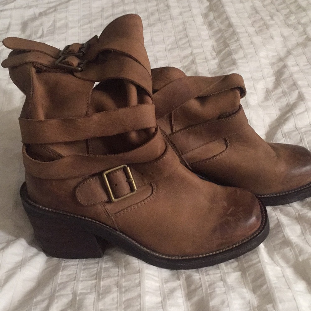 Jeffrey Campbell military style Deanne boots sz 7